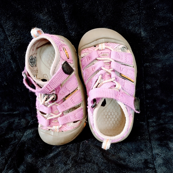 KEEN Footwear Newport H2 Girls Unisex Pink Strapped Walking/Hiking Shoes 9 GOOD - Picture 4 of 11